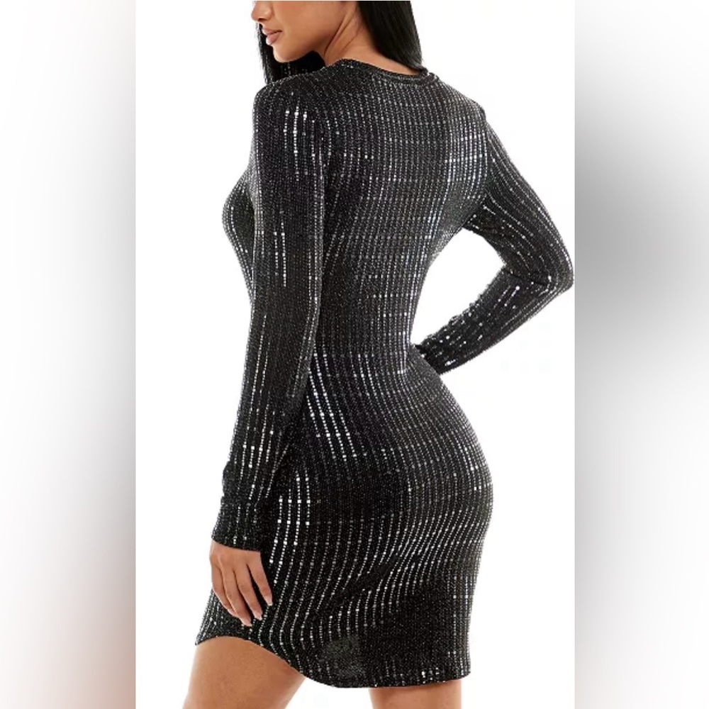 B DARLIN
Juniors' Metallic Bodycon Dress